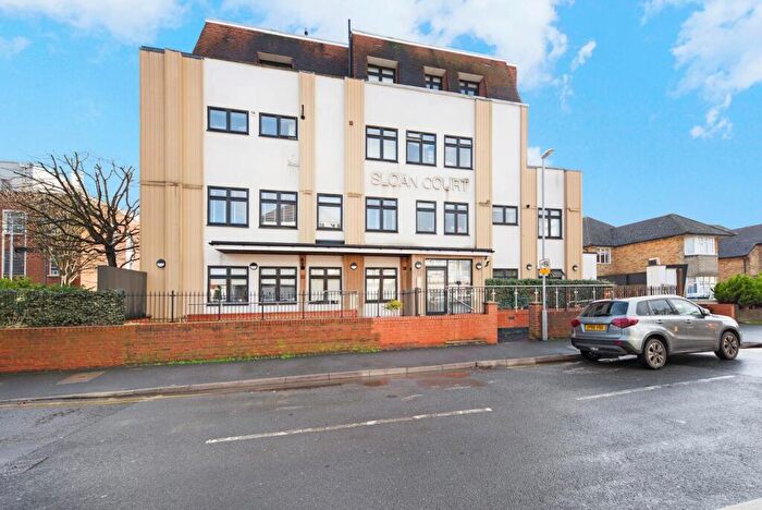 1 Bedroom Apartment To Rent In Coombe Road, New Malden, KT3