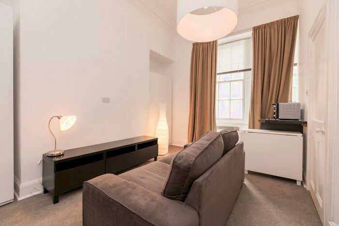 Studio To Rent In Frederick Street, New Town EH2