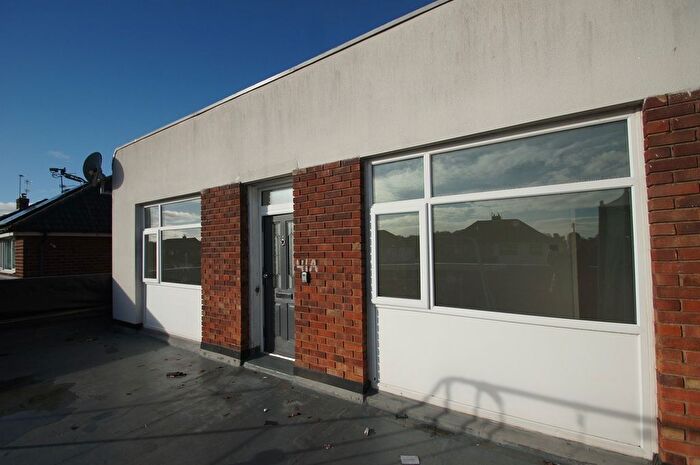 3 Bedroom Flat To Rent In Underwood Drive, Ellesmere Port, Cheshire., CH65