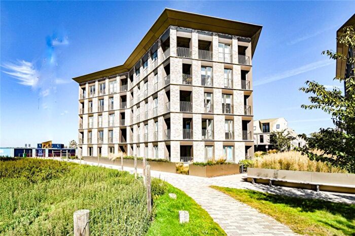 2 Bedroom Apartment To Rent In The Oak Building, Rudduck Way, Cambridge, CB3