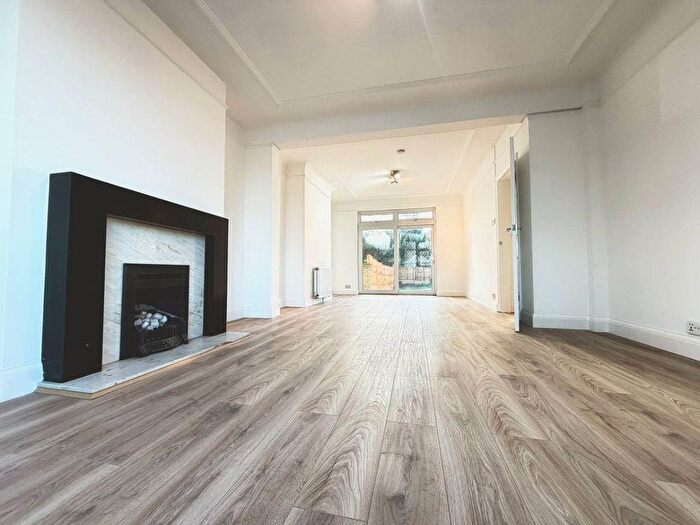 4 Bedroom Semi Detached House For Sale In Longfield Avenue, London, NW7