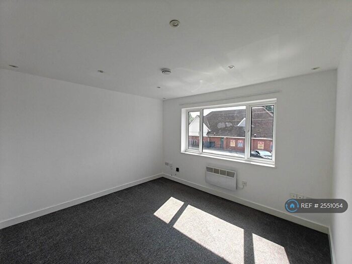 1 Bedroom Flat To Rent In Beckett Road, Doncaster, DN2