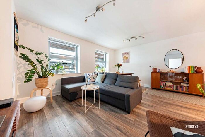 1 Bedroom Apartment To Rent In Boleyn Road, Dalston, London, N16