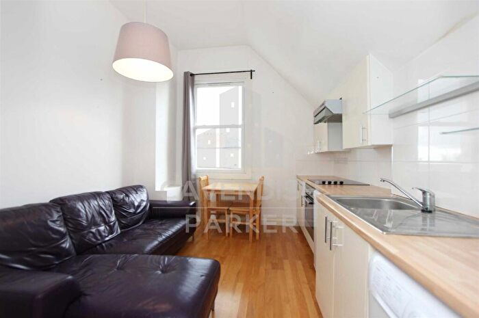 1 Bedroom Flat To Rent In Broadhurst Gardens, Finchley Road, London, NW6