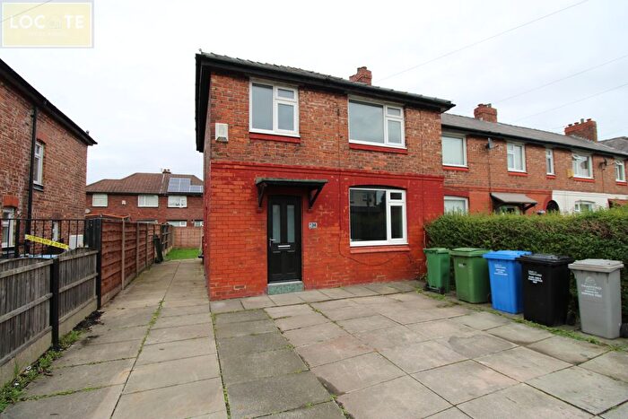 3 Bedroom End Of Terrace House To Rent In Derbyshire Crescent, Stretford, Manchester, M32