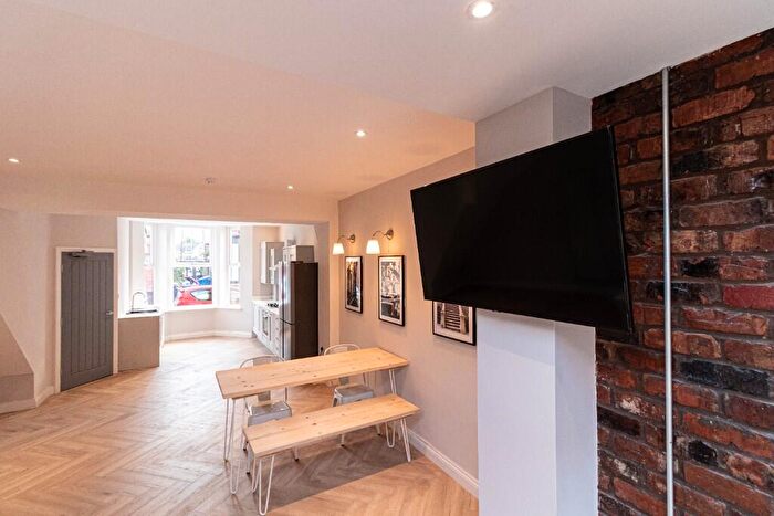 5 Bedroom Terraced House To Rent In Hartington Road, Liverpool, Merseyside, L8