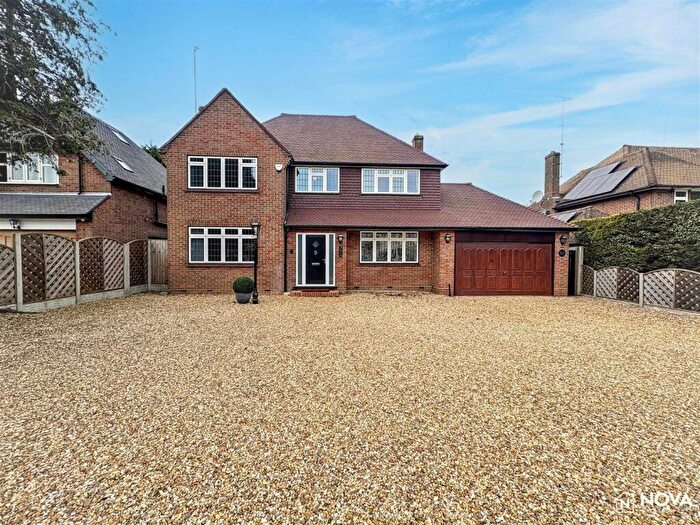 4 Bedroom Detached House To Rent In Old Bedford Road, Luton, LU2