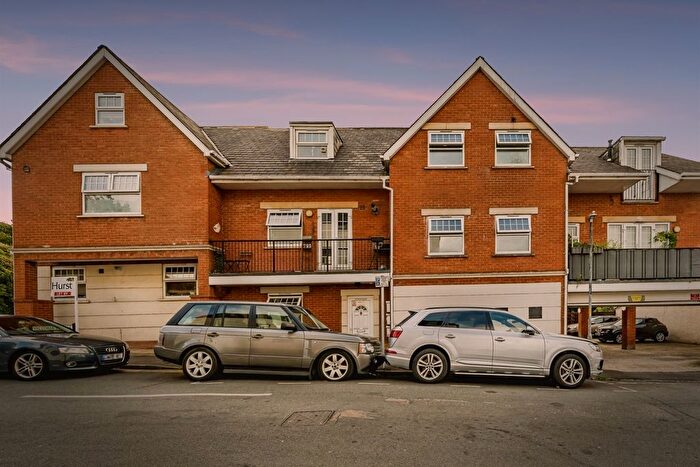 1 Bedroom Maisonette For Sale In Victoria Street, High Wycombe, HP11