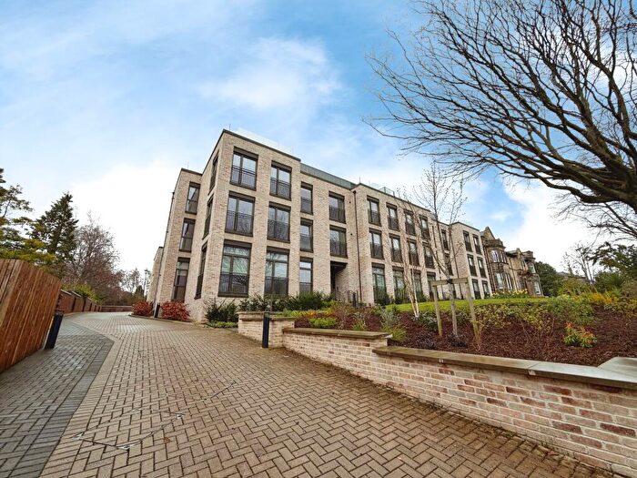 2 Bedroom Flat For Sale In Calderwood Road, Glasgow, G43
