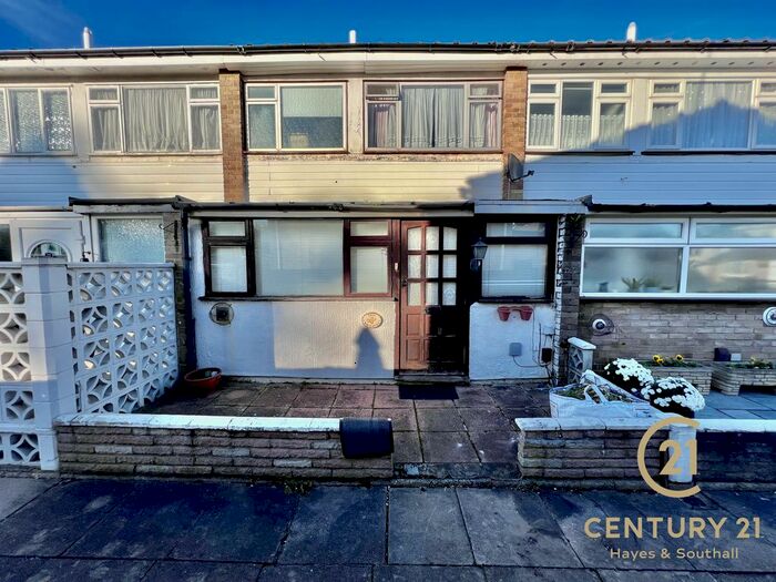 3 Bedroom Terraced House To Rent In Waylands, Hayes, UB3