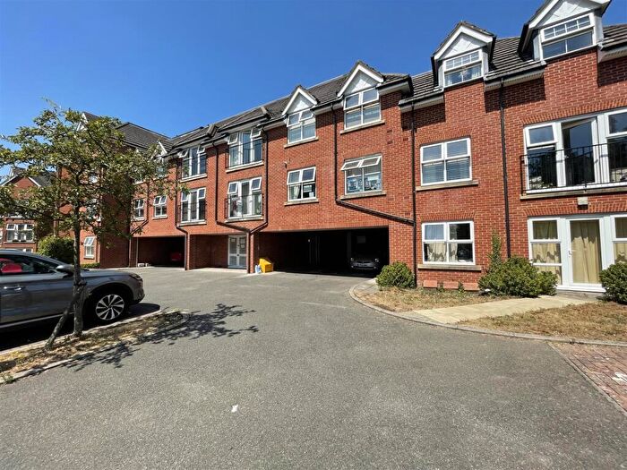 1 Bedroom Apartment To Rent In Cheriton Lodge, Pembroke Road, Ruislip, HA4