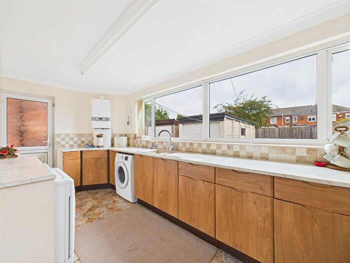 2 Bedroom Semi-Detached House For Sale In Sunningdale Road, Hessle, HU13