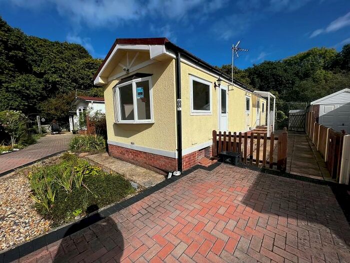 2 Bedroom Mobile Home To Rent In Woodlands Park, Stopples Lane, Hordle, Lymington, Hampshire., SO41