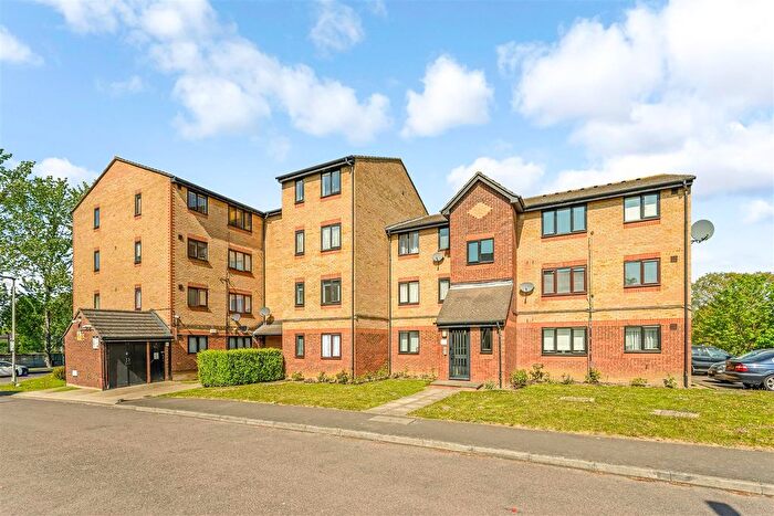 2 Bedroom Flat For Sale In Seymour Road, London, E10