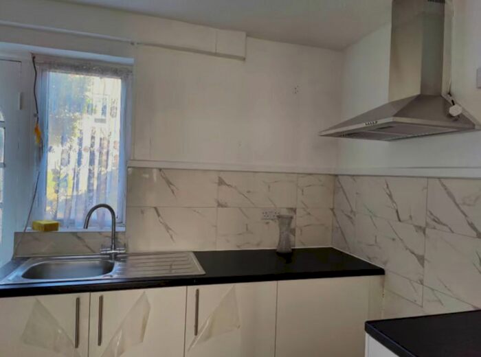 2 Bedroom Terraced House To Rent In Goresbrook Road, Becontree/Dagenham, RM9