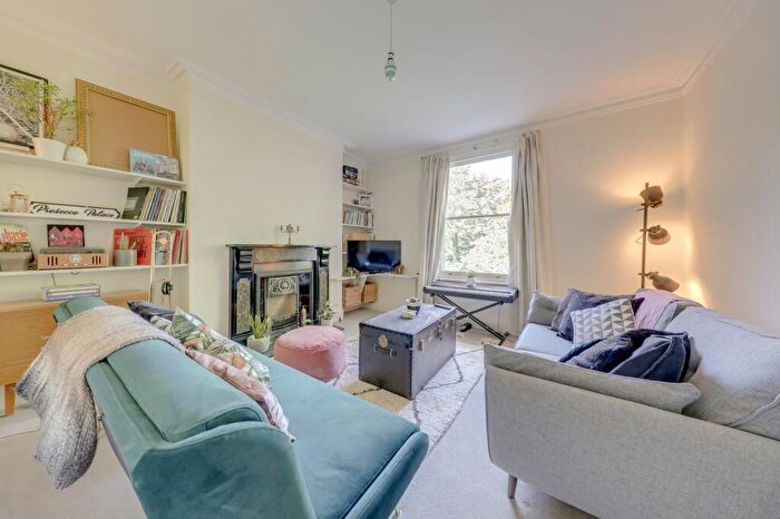 3 Bedroom Flat To Rent In London Road, Forest Hill, London, SE23