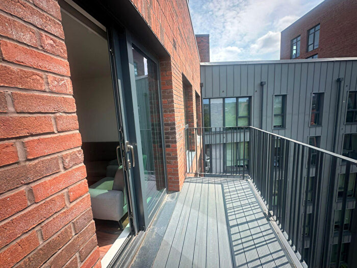 2 Bedroom Apartment To Rent In Chatham Street, Sheffield, South Yorkshire, S3