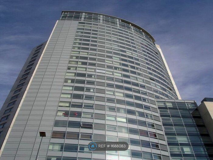 2 Bedroom Flat To Rent In Beetham Tower, Liverpool, L3