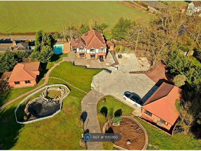 5 Bedroom Detached House To Rent In Vicarage Lane, Chigwell, IG7