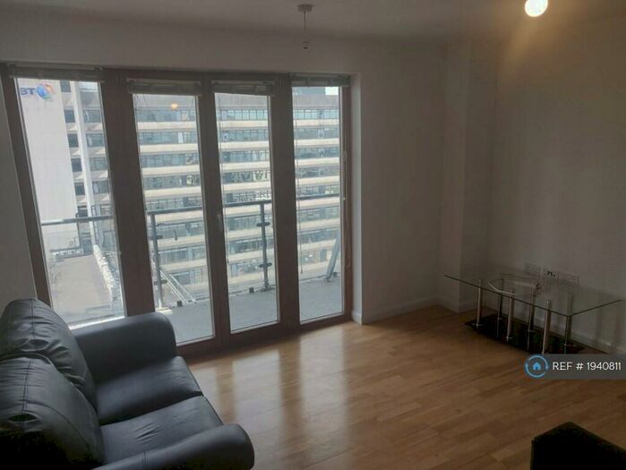1 Bedroom Flat To Rent In Icon Building, Ilford, Great London, IG1