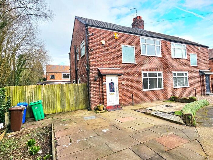 3 Bedroom Semi Detached House To Rent In Kingsway, East Didsbury, Manchester, M20