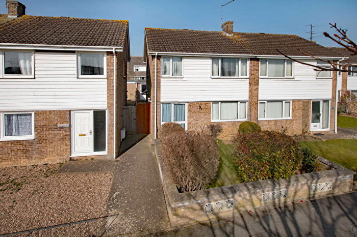 3 Bedroom Semi-Detached House For Sale In Viking Way, Corby, Northamptonshire, NN18