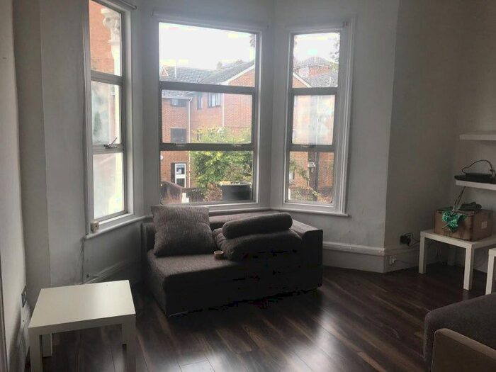 3 Bedroom Flat To Rent In Ham Park Road, London, E7