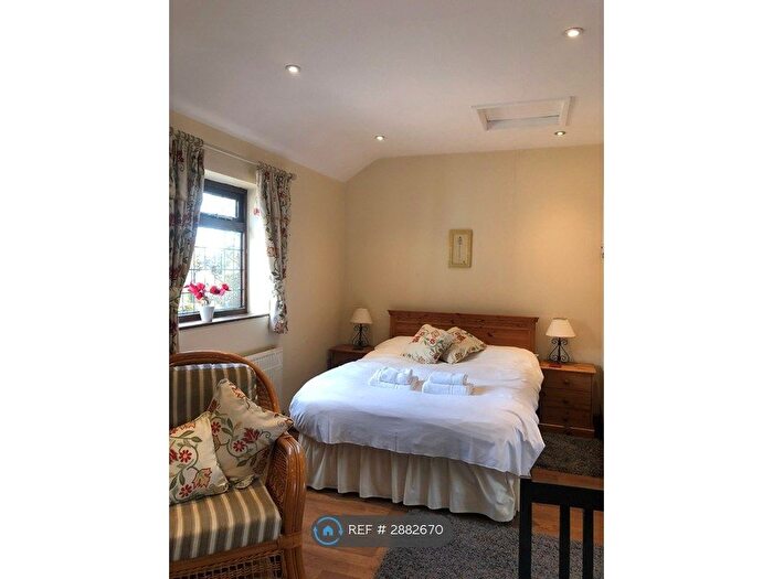 Studio To Rent In Cadeby Lane, Warwickshire, CV13