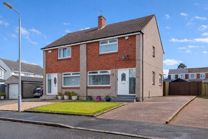 3 Bedroom Semi-Detached House For Sale In Barrhill Court, Kirkintilloch, G66