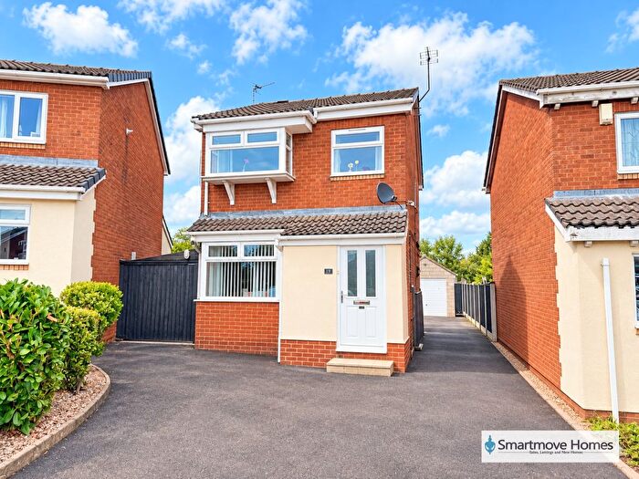 3 Bedroom Detached House For Sale In Kedleston Close, Ripley, DE5