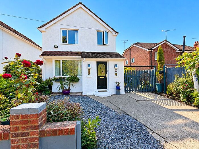 3 Bedroom Detached House For Sale In Blackdown Road, Deepcut, Camberley, Surrey, GU16