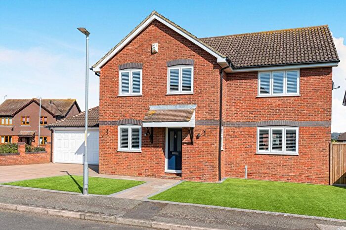 4 Bedroom Detached House For Sale In Selah Drive, Swanley, BR8