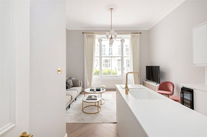 1 Bedroom Flat For Sale In Lexham Gardens, Kensington, W8