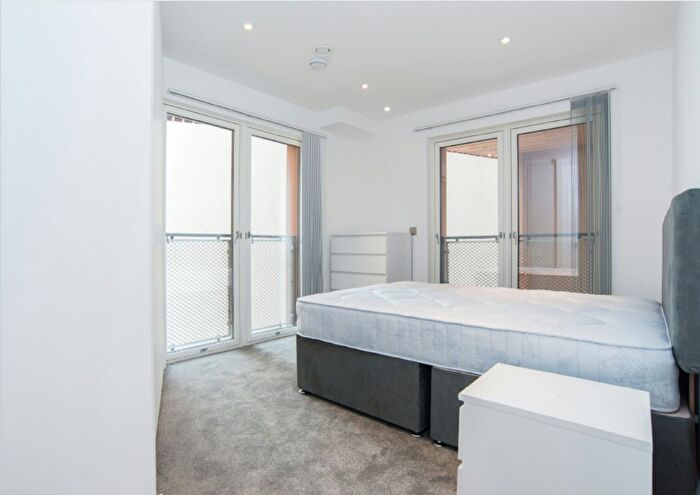 2 Bedroom Apartment For Sale In Cube Building, Wenlock Road, N1 - Photo 5