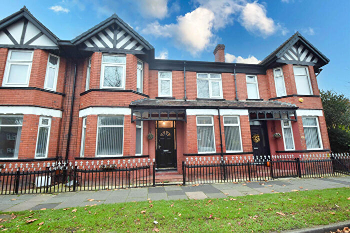 4 Bedroom Terraced House For Sale In Stretford Road, Urmston, M41