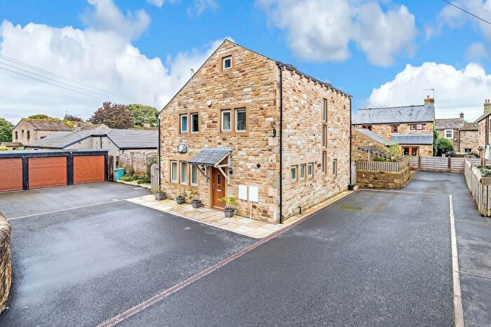 6 Bedroom Detached House For Sale In Crowgarth, Gargrave, North Yorkshire, BD23