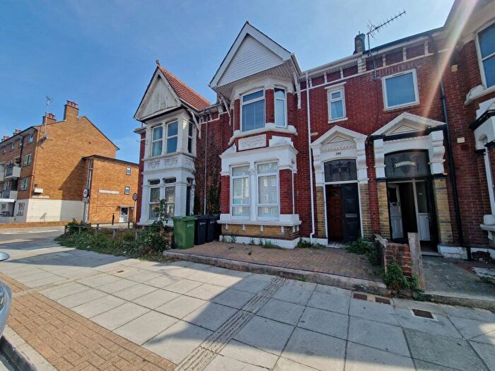 3 Bedroom Apartment For Sale In London Road, Portsmouth, Hampshire, PO2