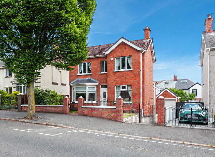 3 Bedroom Detached House For Sale In Cavehill Road, Belfast, BT15