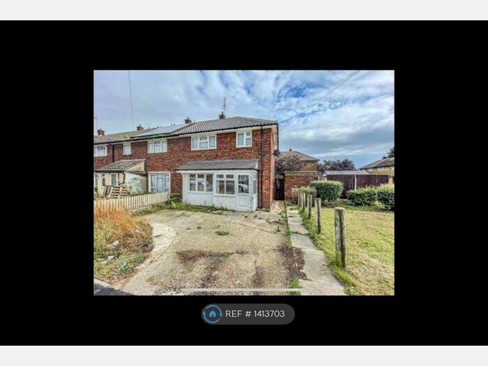 3 Bedroom Semi-Detached House To Rent In Blyth Avenue, Shoeburyness, Southend-On-Sea, SS3