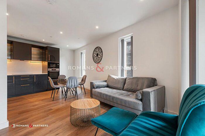 2 Bedroom Flat To Rent In Alington House. Hornsey, N8