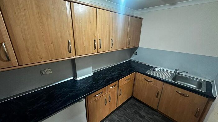 1 Bedroom Apartment To Rent In Park Street - Central Luton - Bedroom With Parking -, LU1