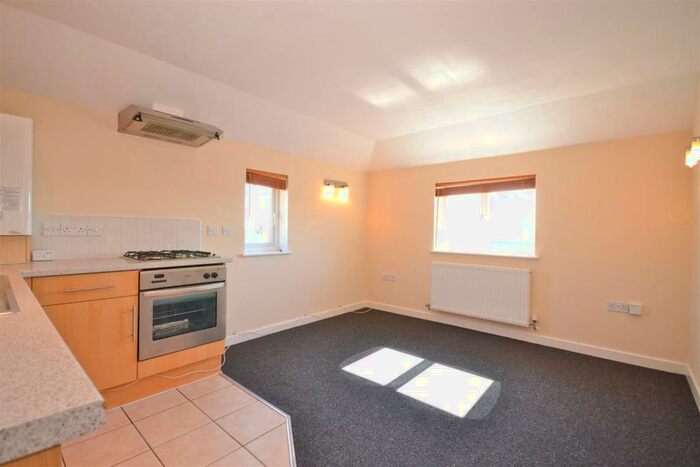 1 Bedroom Apartment To Rent In Cowes, Isle Of Wight, PO31