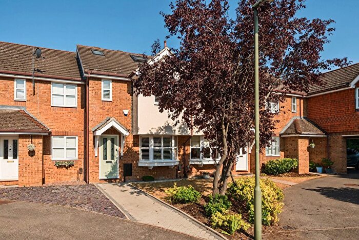 3 Bedroom Detached House To Rent In Riverview Gardens, Cobham, KT11