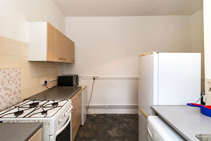 1 Bedroom Flat For Sale In Methil Brae, Methil, Leven, Fife, KY8