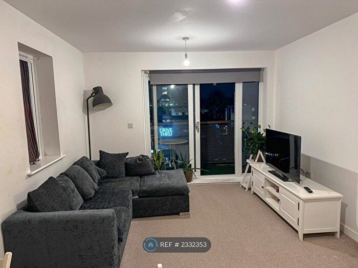 2 Bedroom Flat To Rent In Little Brights Road, Belvedere, DA17