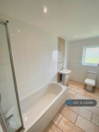 2 Bedroom Flat To Rent In Canklow Road, Rotherham, S60