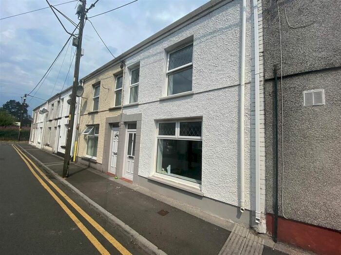 3 Bedroom Semi-Detached House To Rent In Harold Street, Ammanford, SA18