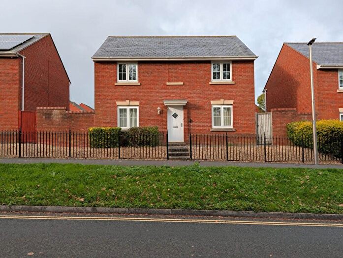 4 Bedroom Detached House To Rent In Digby Drive, Exeter, Devon, EX2