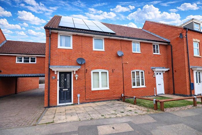 3 Bedroom End Of Terrace House For Sale In Maye Dicks Road, Rushden, NN10