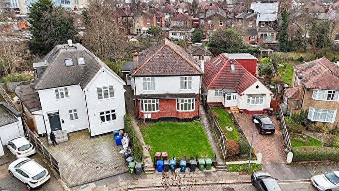 2 Bedroom Flat To Rent In Argyll Gardens, Edgware, HA8